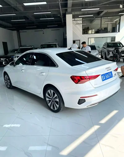 Фото 4 Audi A3L Limousine 35 TFSI