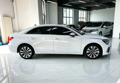 Фото 8 Audi A3L Limousine 35 TFSI