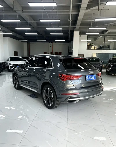 Фото 4 Audi Q3