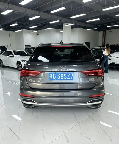 Фото 5 Audi Q3