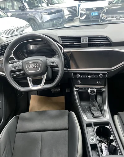 Фото 7 Audi Q3