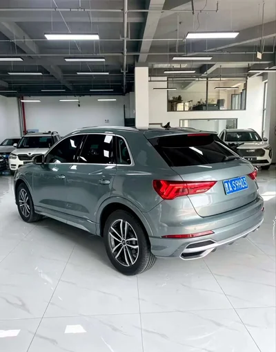 Фото 4 Audi Q3