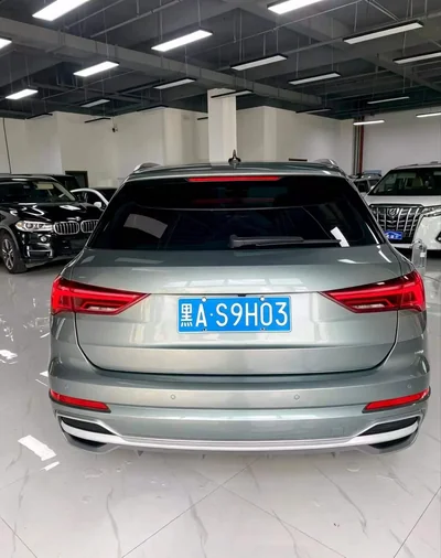 Фото 5 Audi Q3