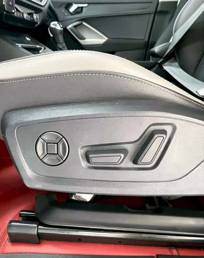 Фото 18 Audi Q3