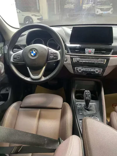 Фото 9 BMW X1