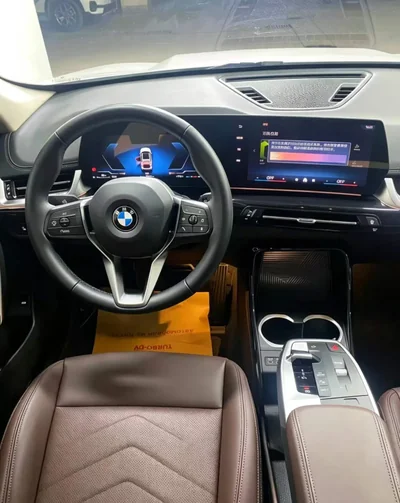 Фото 10 BMW X1