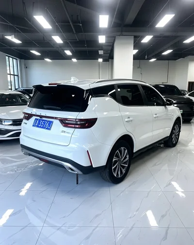 Фото 7 Geely Vision X6 PRO