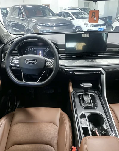 Фото 9 Geely Vision X6 PRO