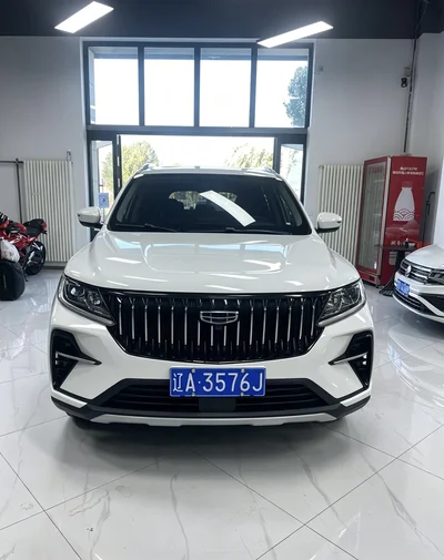 Фото 3 Geely Vision X6 PRO