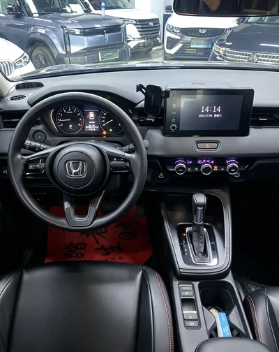 Фото 7 Honda Vezel