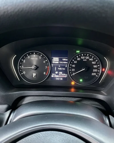 Фото 10 Honda Vezel