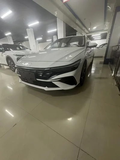 Фото 3 Hyundai Elantra 2023 GLX Elite