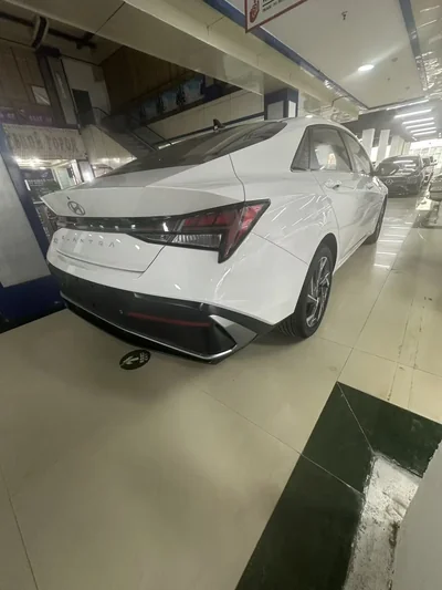 Фото 7 Hyundai Elantra 2023 GLX Elite