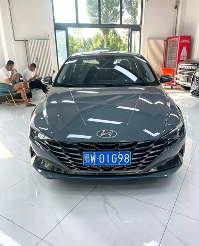 Фото 2 Hyundai Elantra