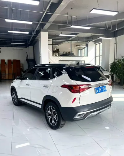 Фото 2 Kia KX3