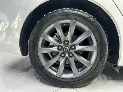 Фото 20 Mazda Atenza