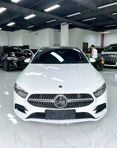 Фото 5 Mercedes-Benz A180