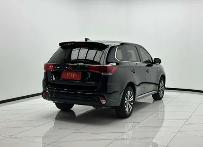 Фото 2 Mitsubishi Outlander