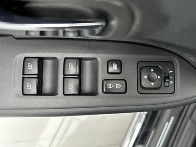 Фото 16 Mitsubishi Outlander