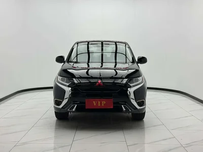 Фото 3 Mitsubishi Outlander