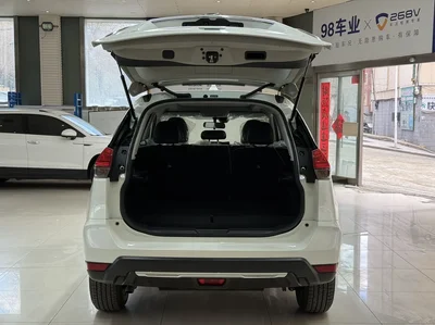 Фото 23 Nissan X-Trail