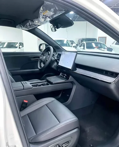 Фото 8 Toyota BZ3X