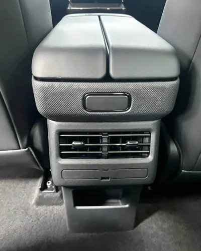 Фото 15 Toyota BZ3X
