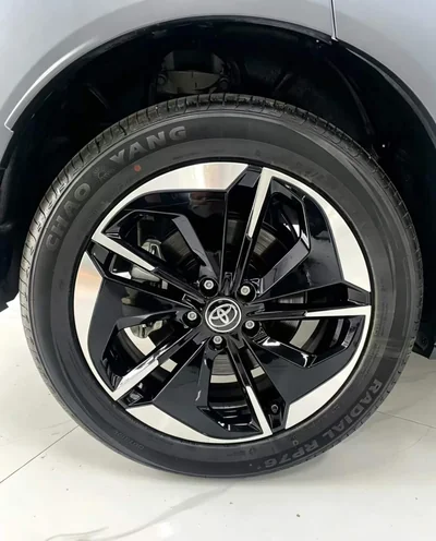 Фото 18 Toyota BZ3X