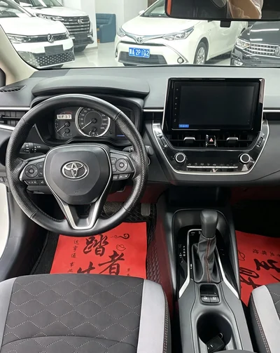 Фото 7 Toyota Corolla