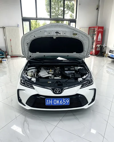 Фото 14 Toyota Corolla