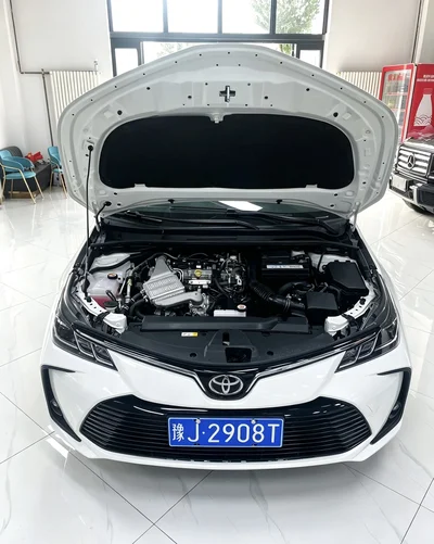 Фото 13 Toyota Corolla