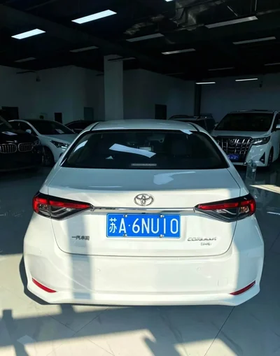 Фото 5 Toyota Corolla