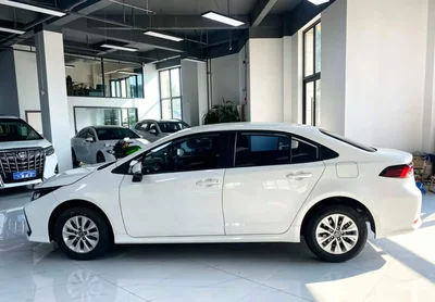 Фото 7 Toyota Corolla
