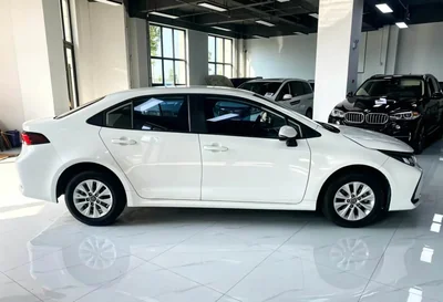 Фото 8 Toyota Corolla