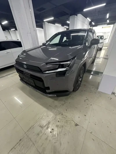 Фото 3 Toyota RAV4