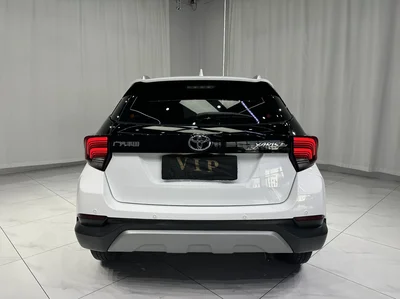 Фото 5 Toyota Yaris L Zhixuan X
