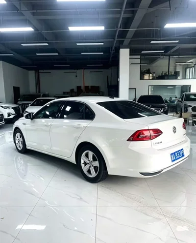 Фото 4 Volkswagen Lamando 230TSI