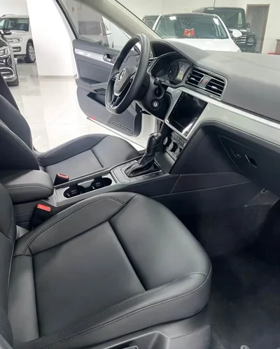 Фото 9 Volkswagen Lamando 230TSI