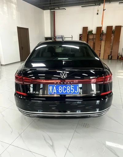 Фото 5 Volkswagen Passat