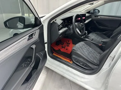 Фото 7 Volkswagen Sagitar