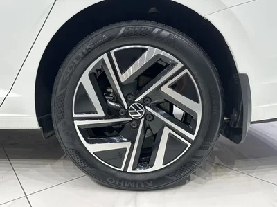 Фото 21 Volkswagen Sagitar