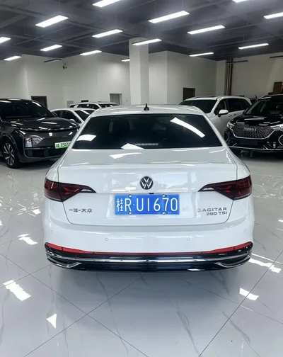 Фото 5 Volkswagen Sagitar
