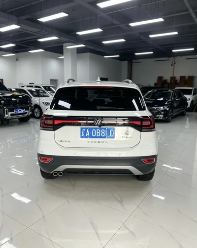 Фото 5 Volkswagen Tacqua