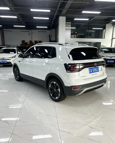 Фото 6 Volkswagen Tacqua