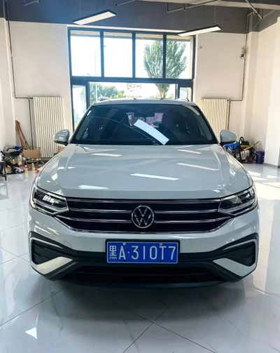 Фото 3 Volkswagen Tiguan L